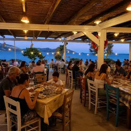Χοντρός Κάβος Κουφονήσια | Ψαροταβέρνα με Θέα