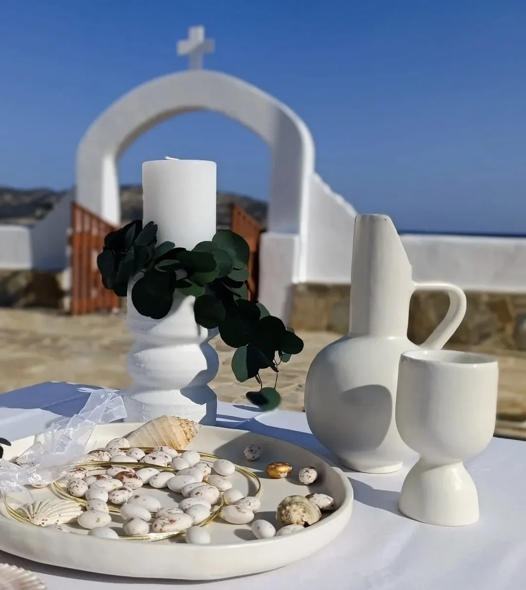Minimal church wedding decoration in Koufonisia